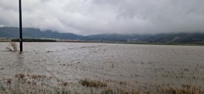 Μεγάλοι όγκοι νερού και καταστροφές στο Δήμο Τεμπών - Λιμνοθάλασσα η Καλλιπεύκη 